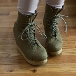Jeffrey Campbell Wedge Boots Size 7